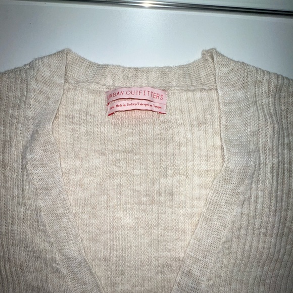 Urban Outfitters Top - Picture 2 of 3